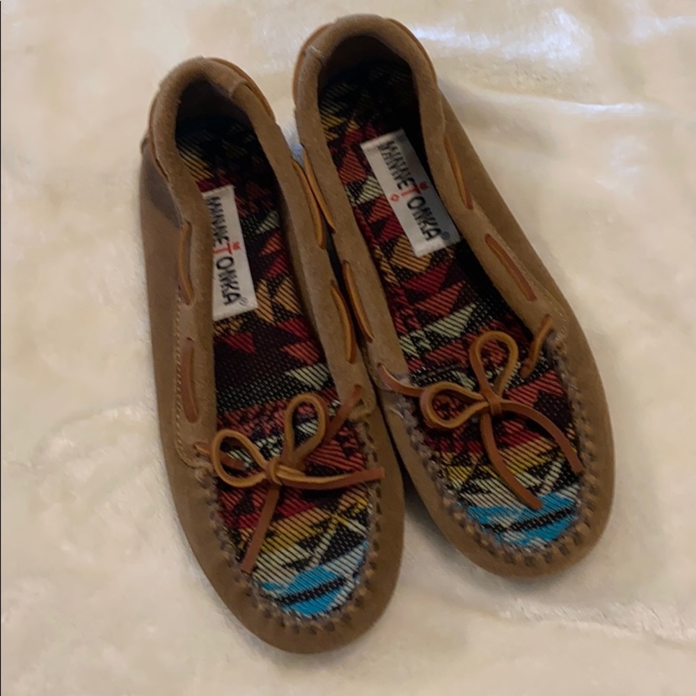 Minnetonka Moccasins shoes